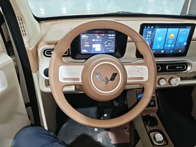 Wuling Hongguang Mini EV — Фото автомобиля 10