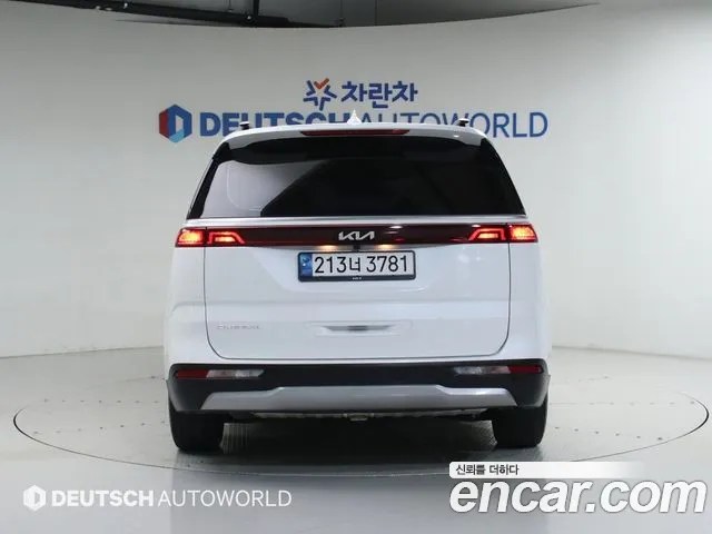 Kia Canival Carnival 4 поколение 9 мест Prestige — Фото автомобиля 4