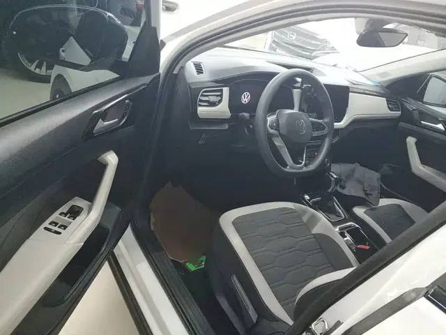 Volkswagen Tharu — Фото автомобиля 11