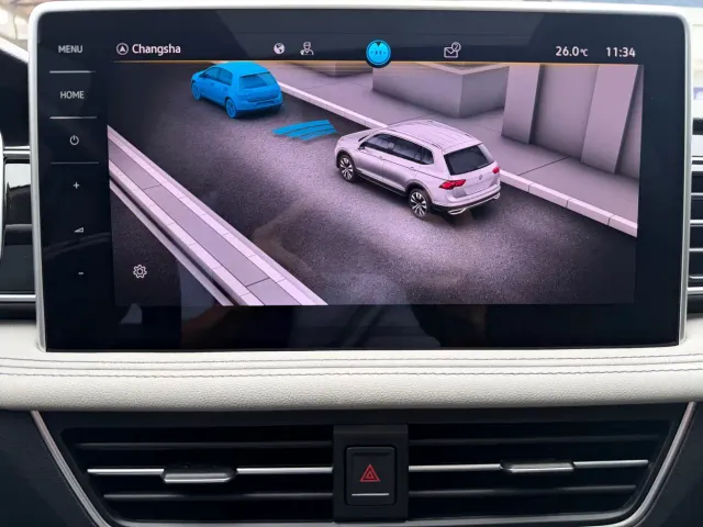 Volkswagen Tiguan L — Фото автомобиля 7
