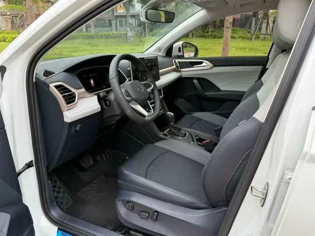 Volkswagen Tharu — Фото автомобиля 9