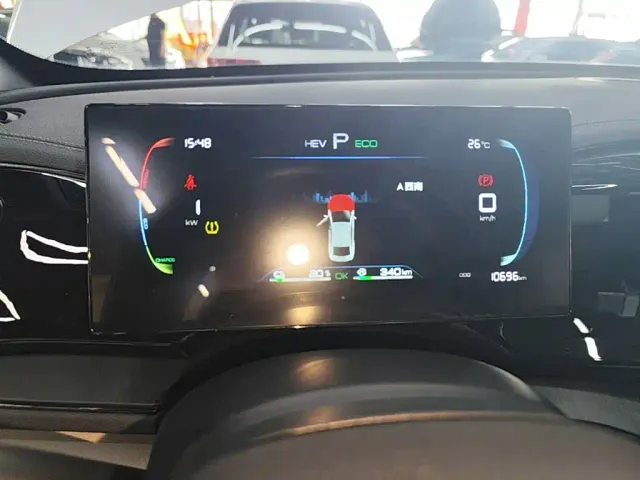 BYD Qin PLUS — Фото автомобиля 11