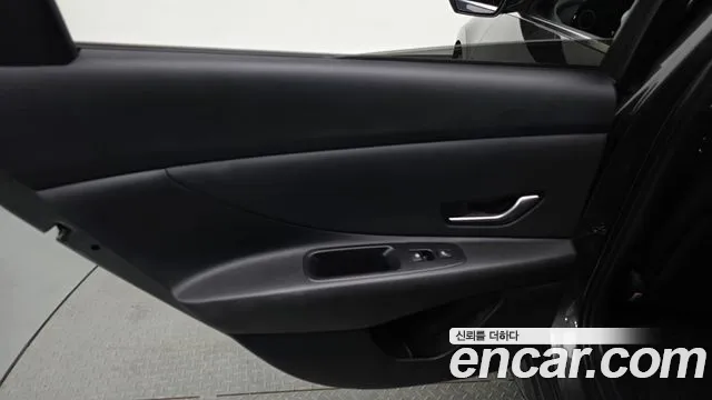 Hyundai Avante CN7 — Фото автомобиля 14