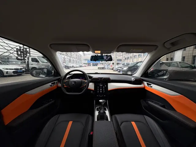 Dongfeng Yixuan — Фото автомобиля 10