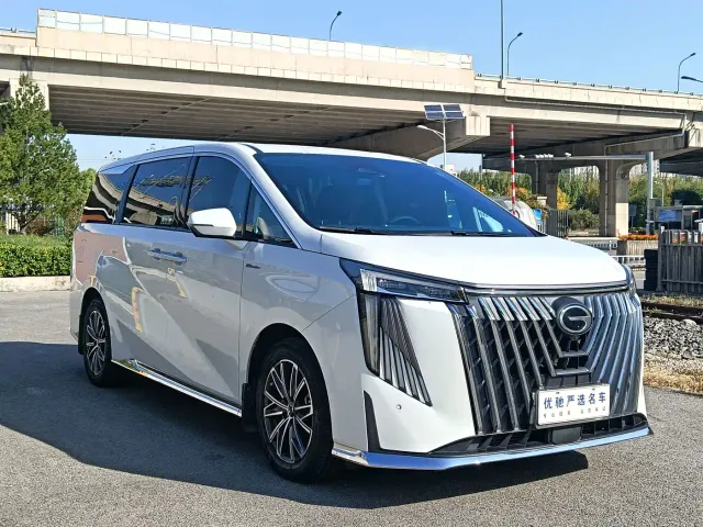 GAC Trumpchi M8 — Фото автомобиля 4