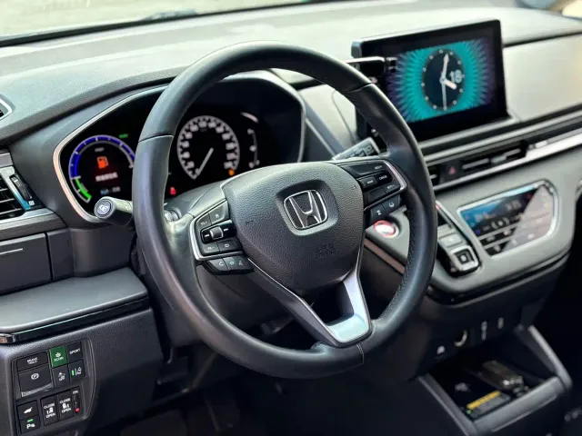 Honda Elysion — Фото автомобиля 4