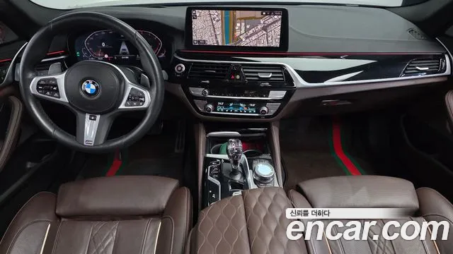 BMW 5 Series G30 — Фото автомобиля 7