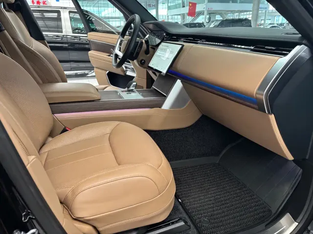 Land Rover Range Rover — Фото автомобиля 8