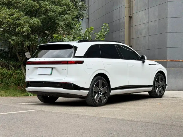 Xpeng G9 — Фото автомобиля 4