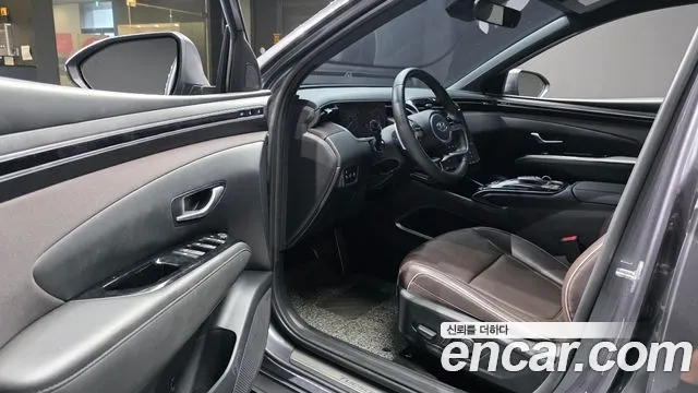Hyundai Tucson Tucson (NX4) Дизель 2.0 2WD — Фото автомобиля 4