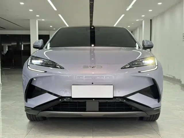 BYD Sealion 07 EV — Фото автомобиля 10