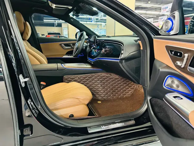 Mercedes-Benz E-Class — Фото автомобиля 19