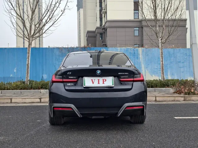 BMW i3 — Фото автомобиля 8