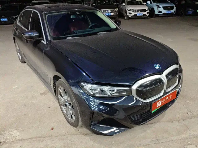 BMW i3 — Фото автомобиля 2