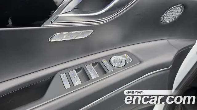 Genesis GV80 — Фото автомобиля 29