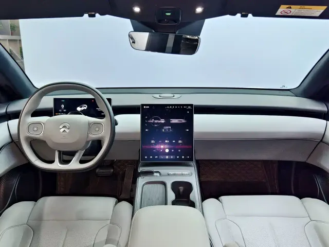 Nio ET5 Touring — Фото автомобиля 12