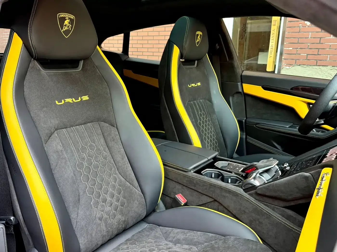 Lamborghini Urus 2023 4.0T V8 S — Фото автомобиля 20