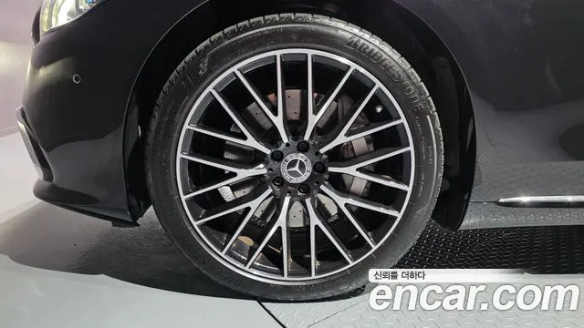 Mercedes-Benz S-Class — Фото автомобиля 5