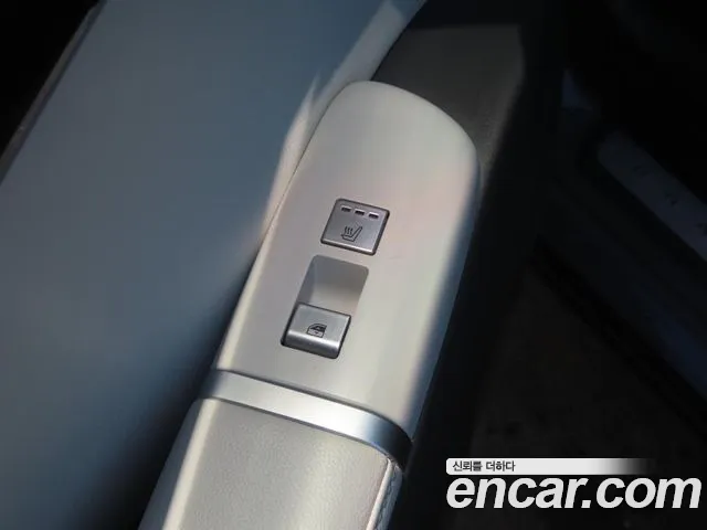 Hyundai Grandeur Grandeur (GN7) 2.5 Бензин 2WD — Фото автомобиля 6