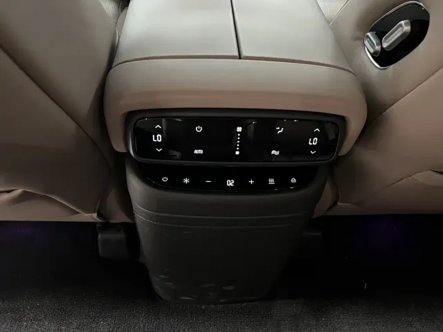 XPeng XPeng X9 2026 Model Extended Range Base Version — Фото автомобиля 15