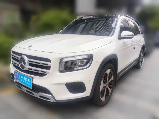 Фотография автомобиля — Mercedes-Benz GLB-Class
