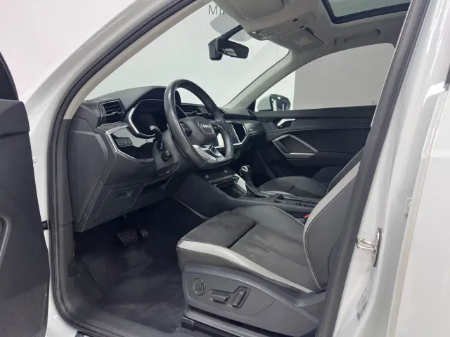 Audi Q3 — Фото автомобиля 10