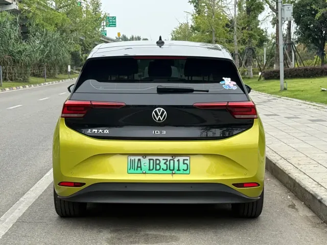 Volkswagen ID.3 — Фото автомобиля 13