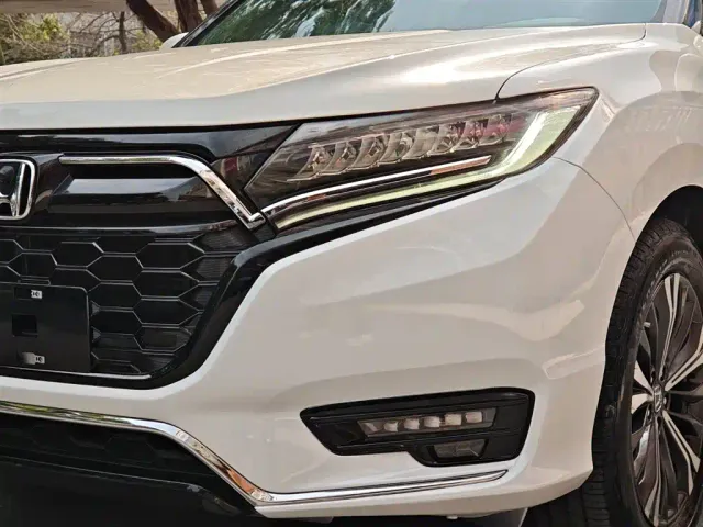 Honda UR-V — Фото автомобиля 9
