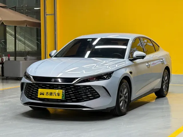 Фотография автомобиля — BYD Qin L