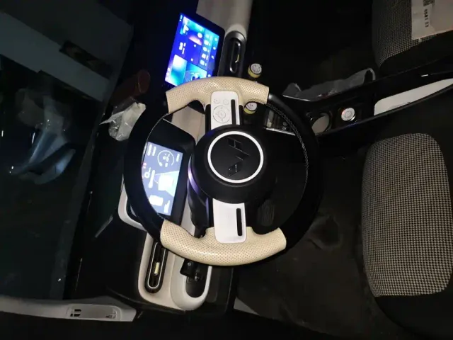 Wuling Hongguang Mini EV — Фото автомобиля 11