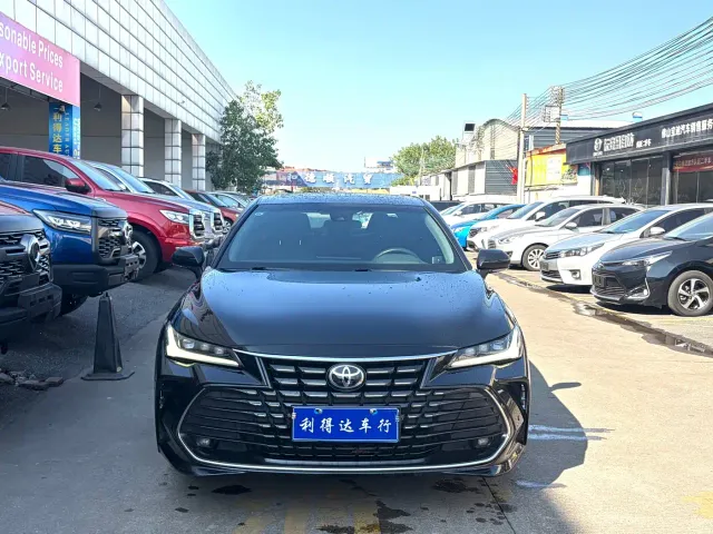 Toyota Avalon — Фото автомобиля 2