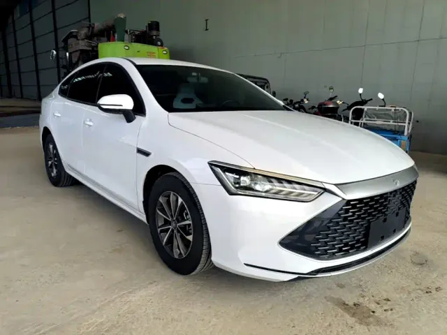 BYD Qin PLUS — Фото автомобиля 3