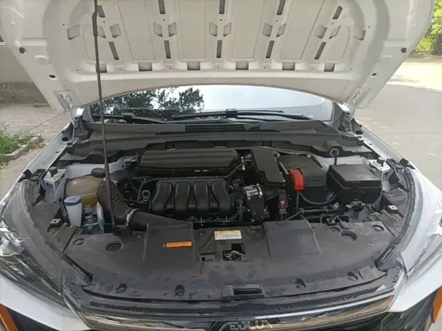 Dongfeng Yixuan GS — Фото автомобиля 19