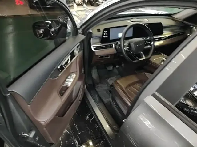 Chery Tiggo 8 PLUS — Фото автомобиля 15