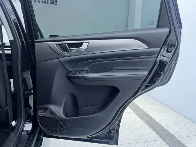 Haval Haval M6 2021 PLUS 1.5T DCT Comfort — Фото автомобиля 27