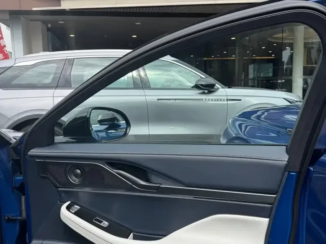 Lincoln Lincoln Z 2022 Model iCool Luxury Edition — Фото автомобиля 15