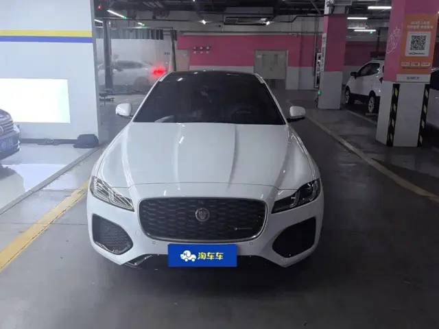 Jaguar XFL — Фото автомобиля 2