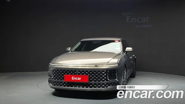 Hyundai Grandeur GN7 — Фото автомобиля 3