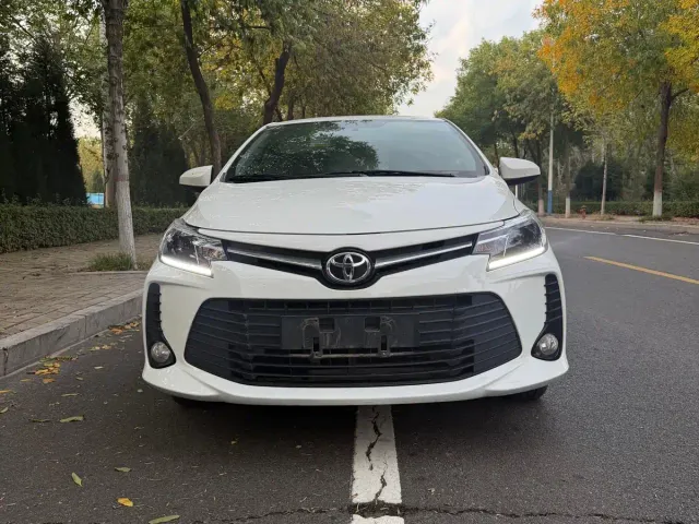 Toyota Vios — Фото автомобиля 2