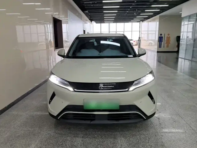 BYD Yuan UP — Фото автомобиля 2