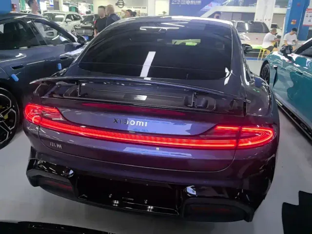 Xiaomi SU7 — Фото автомобиля 5