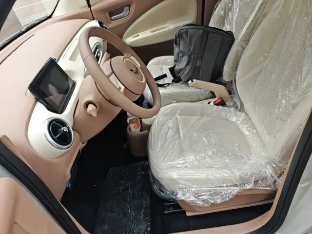 Wuling Hongguang Mini EV — Фото автомобиля 14