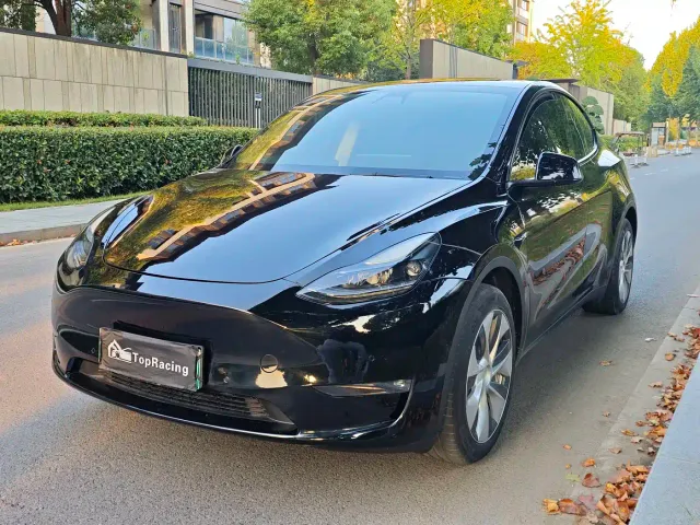 Фотография автомобиля — Tesla Model Y