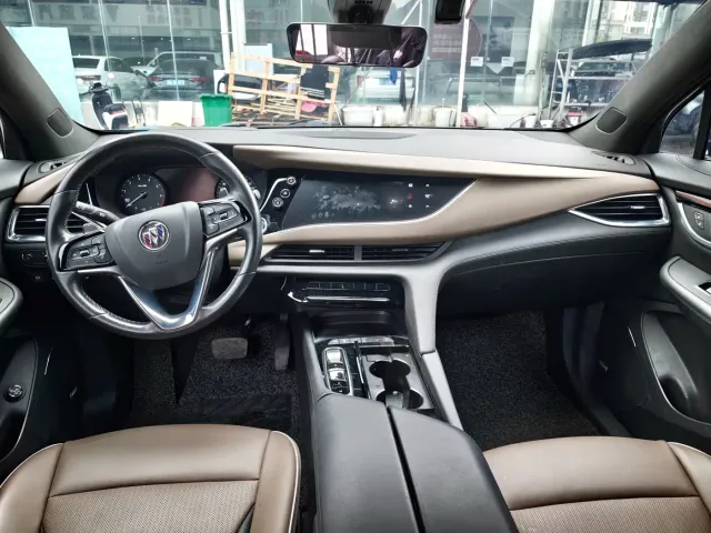 Buick Enclave — Фото автомобиля 2
