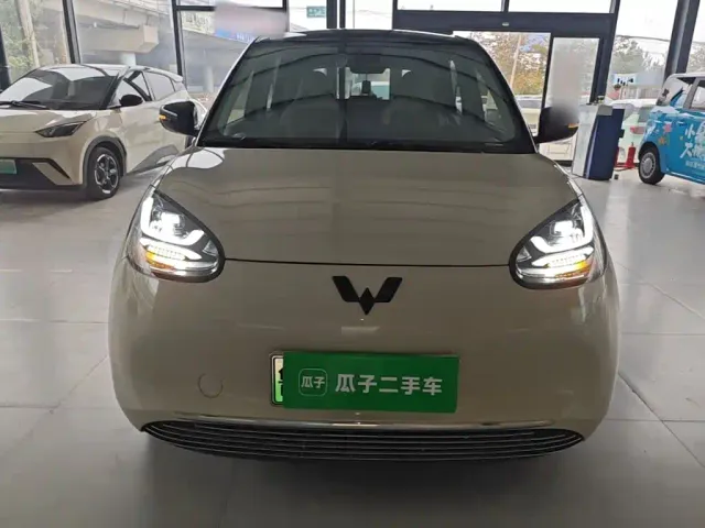 Wuling Bingo — Фото автомобиля 2