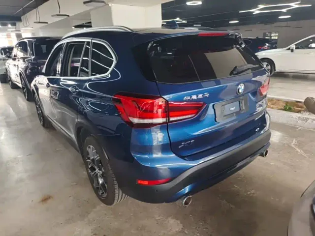 BMW X1 — Фото автомобиля 4