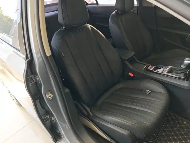 Peugeot 408 — Фото автомобиля 24