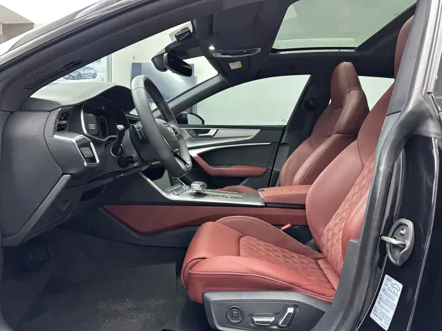 Audi A7L — Фото автомобиля 11