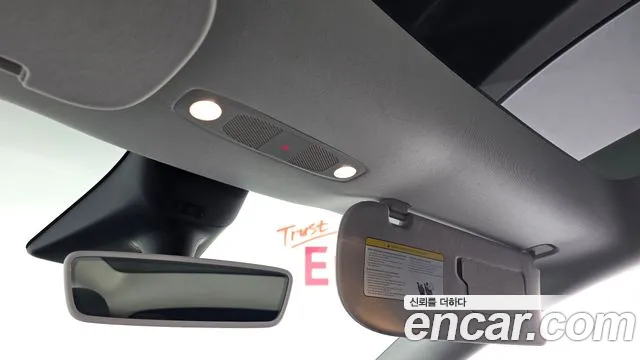 Tesla Model Y — Фото автомобиля 15
