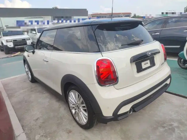MINI Hatch — Фото автомобиля 4